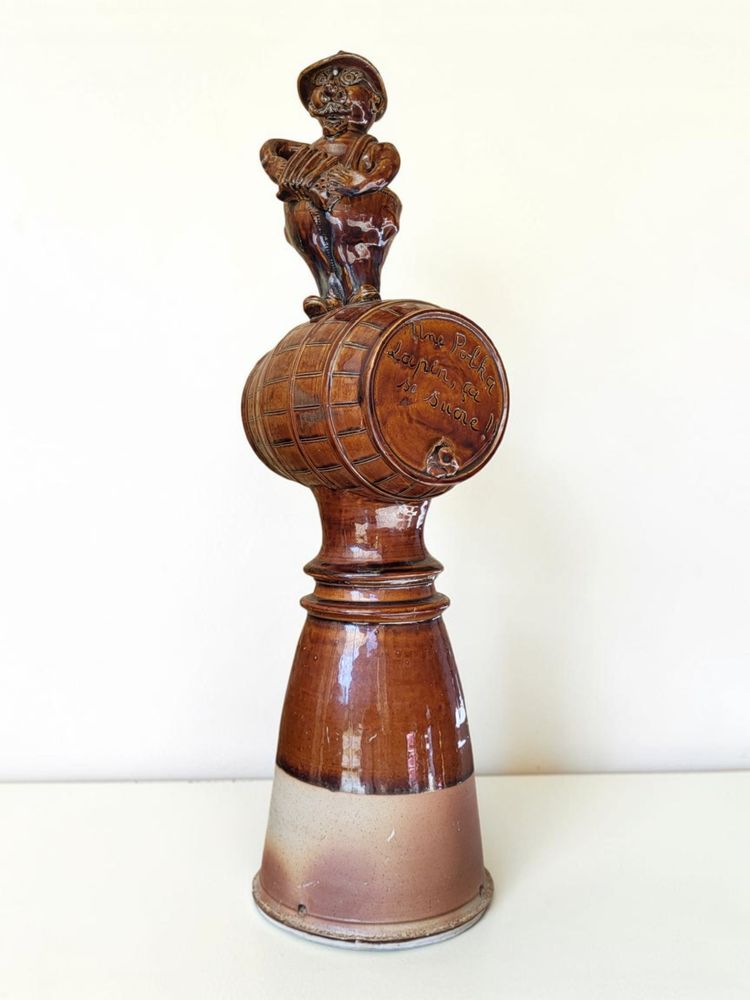 Sandsteinskulptur / Firstziegel, signiert „Seguin / Puisaye“