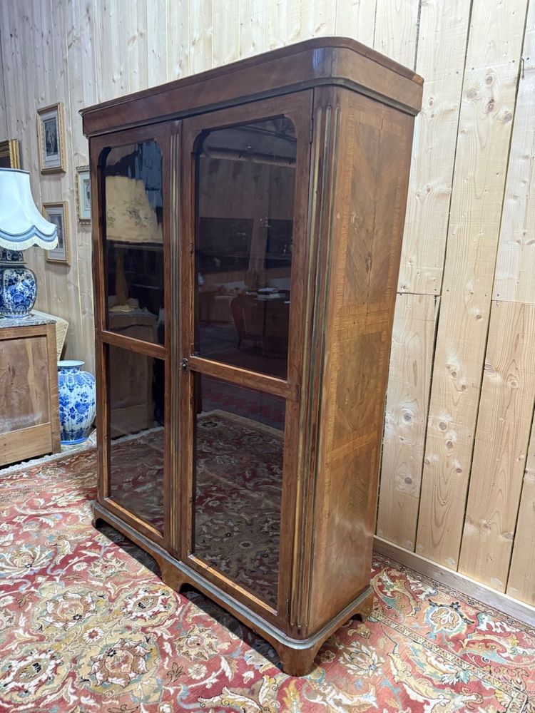 Two-door display bookcase – Louis XVI period – Fir, marquetry and brass fillets