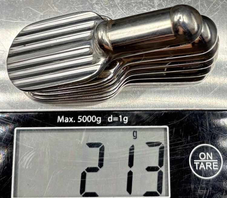 SIX DOORS LUC LANEL KNIVES