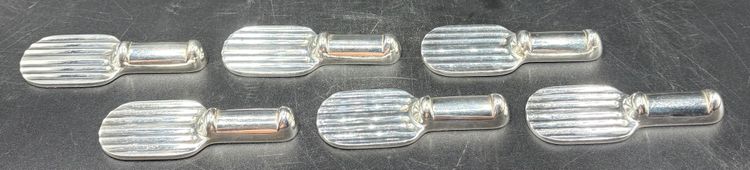 SIX DOORS LUC LANEL KNIVES