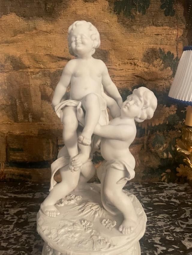 Large group of biscuit cherubs