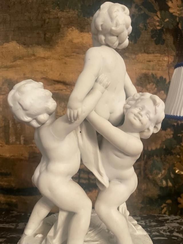 Large group of biscuit cherubs