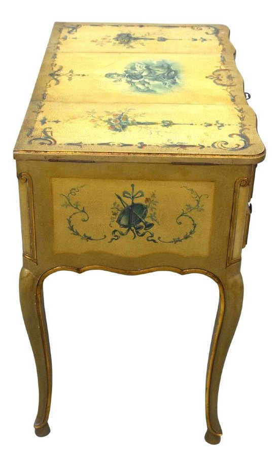 Toeletta Veneziana Stile Luigi XV Con Decoro Putti In Grisaille
