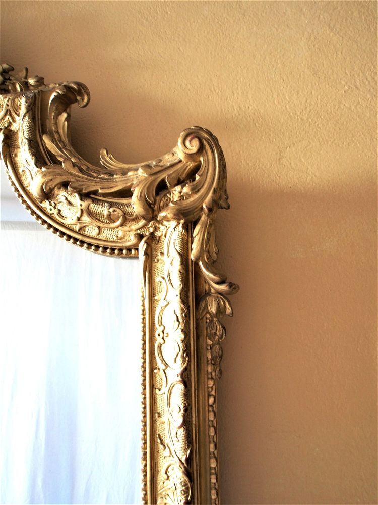 Miroir de style Louis XV doré