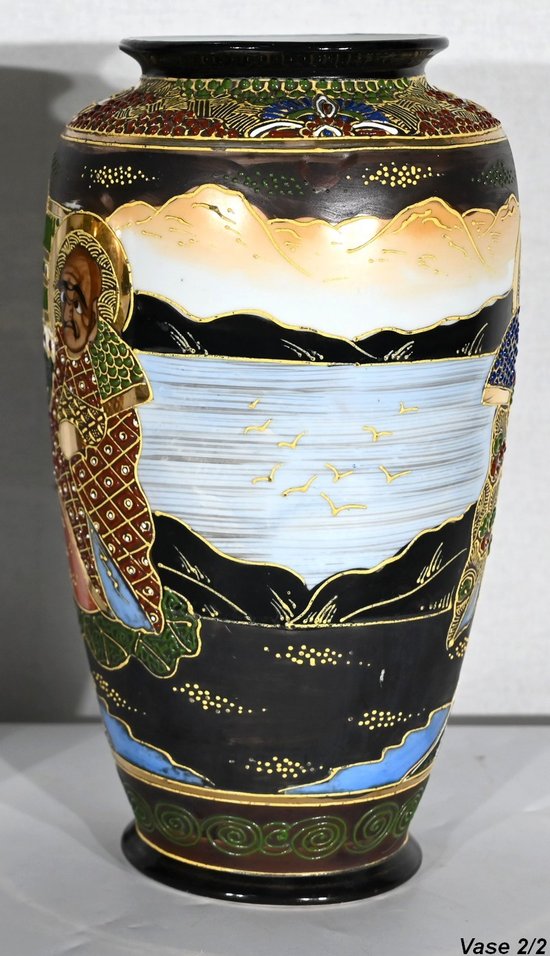 Pair of Satsuma Vases in Japanese Porcelain - Early XXth