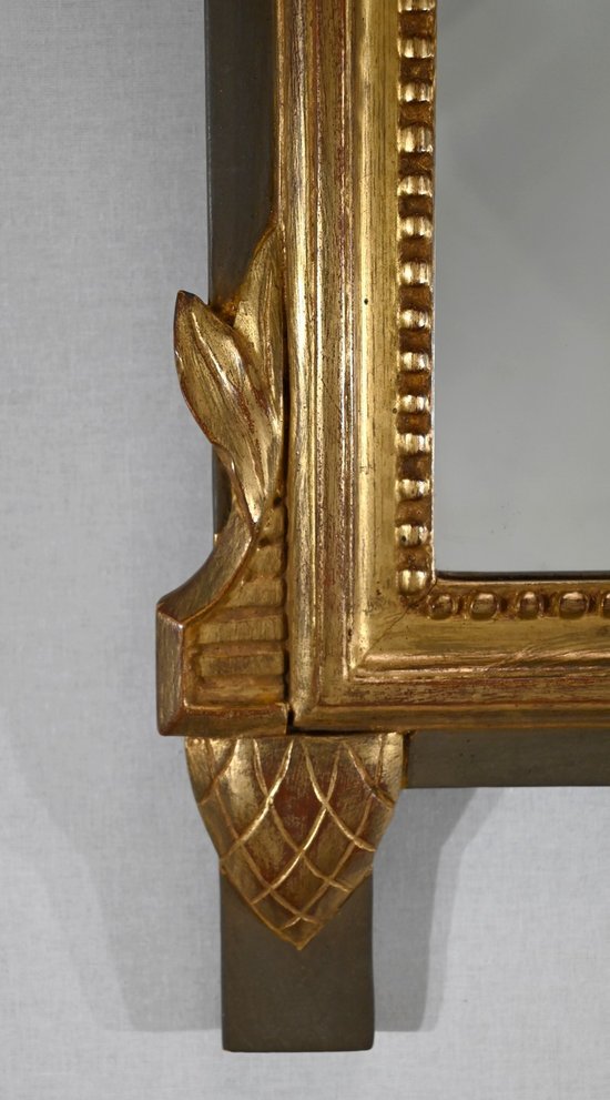 Small gilded wood mirror, Louis XVI style - Early XXth century