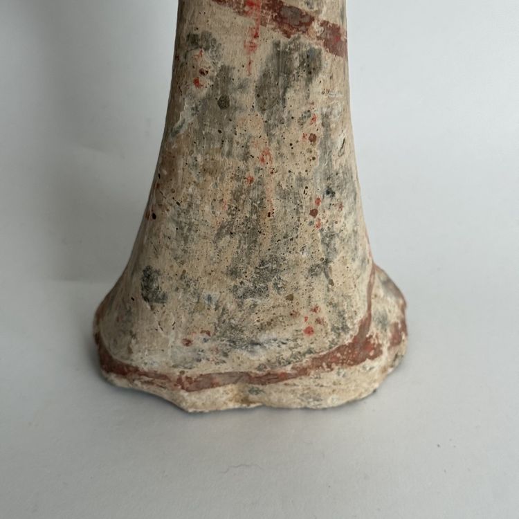 Statue dame de cour Han en terre cuite polychrome