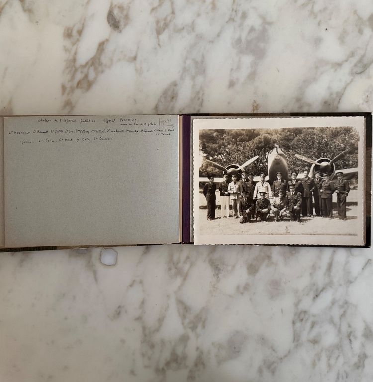 Album fotografico, targa da pilota, diploma della Prima Guerra Mondiale