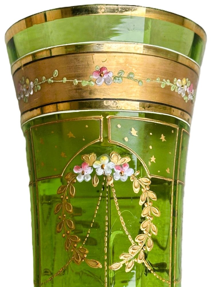 Coppia di vasi in vetro verde