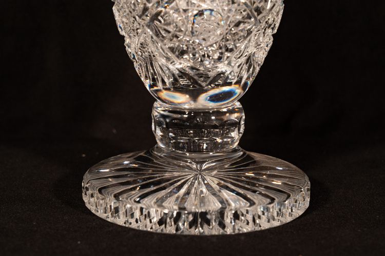 Importante paire de vases en cristal taillé