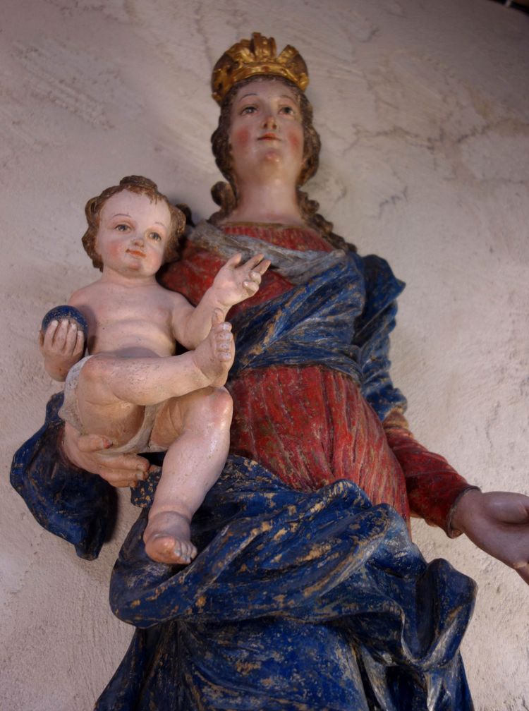 Large Immaculate Virgin in polychrome wood