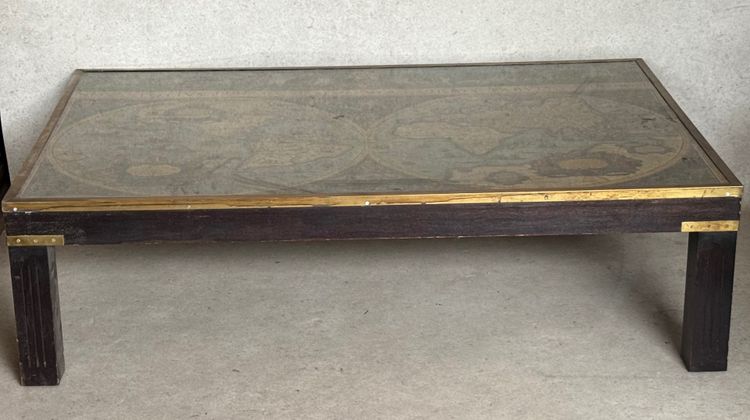 Table basse mappemonde