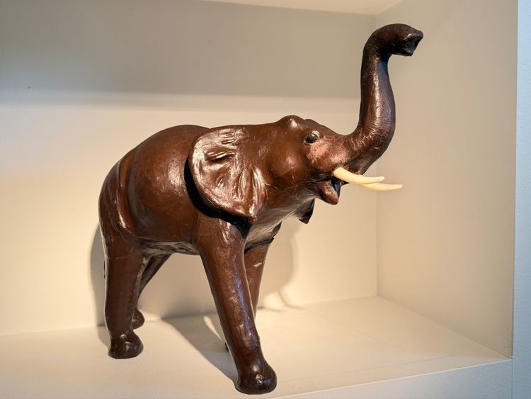 Elephant Sculpté en papier mache