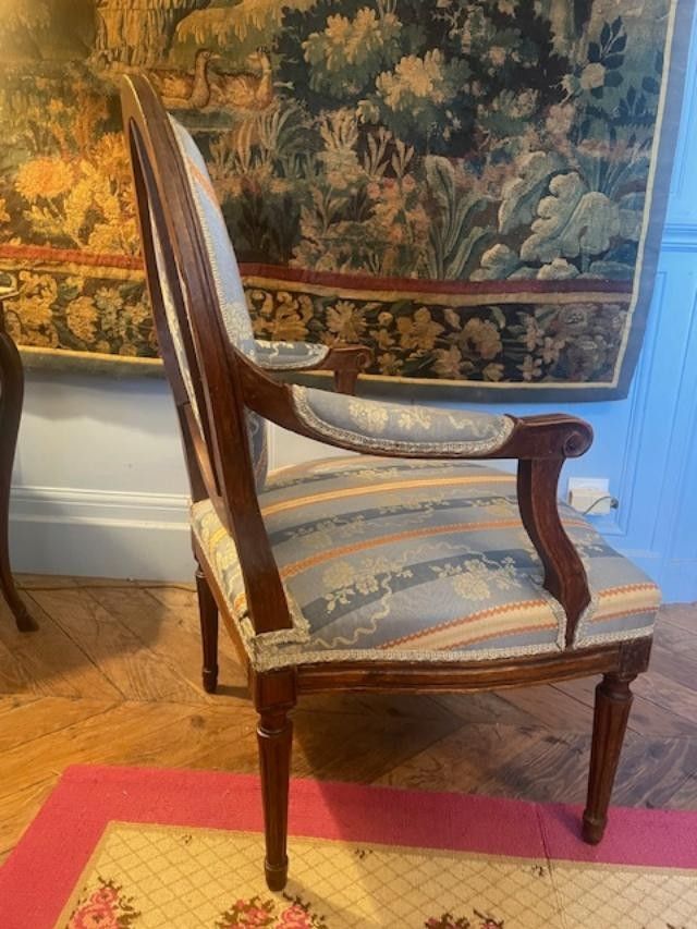 Grand dossier plat d'époque Louis XVI