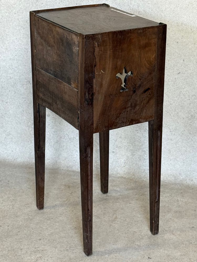 Chevet fleur de lys