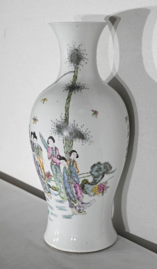 Important Chinese Porcelain Vase - XXth