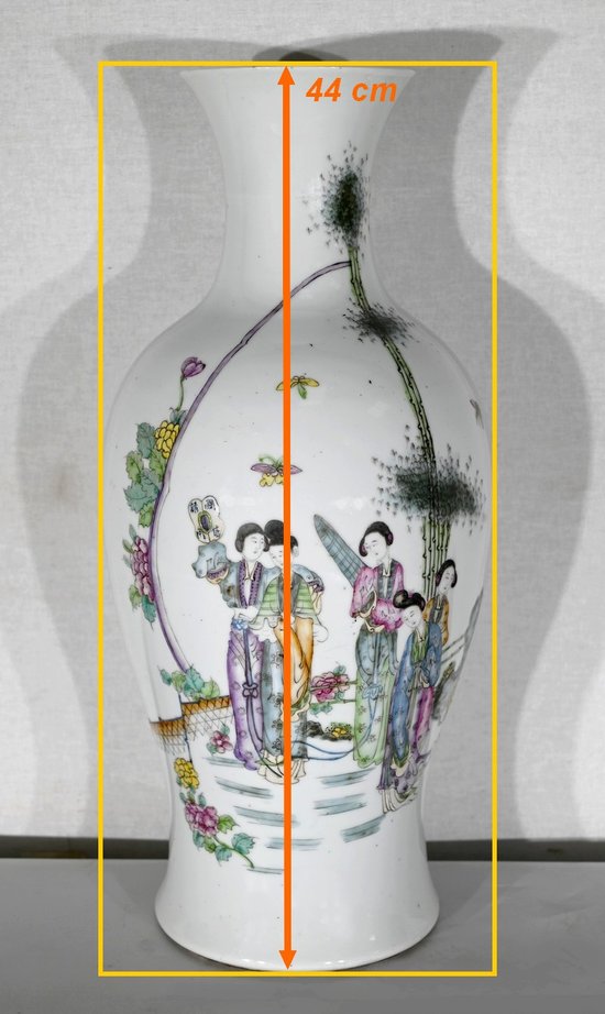 Important Chinese Porcelain Vase - XXth