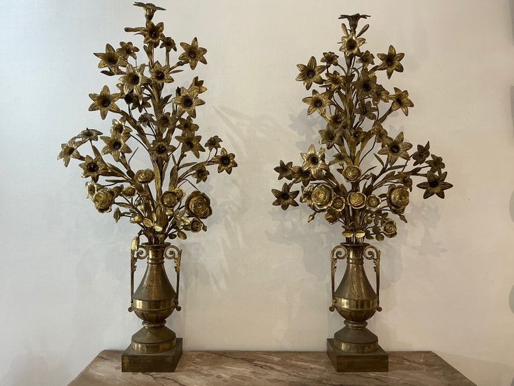 Pair of electrified brass flower bouquets from the 19th century