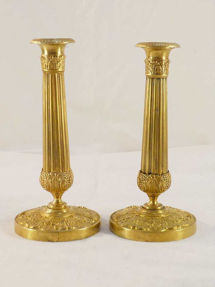 Coppia di candelieri in bronzo d'epoca, restaurati