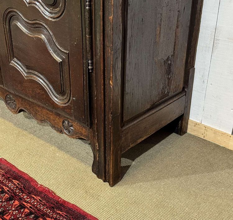 Armoire en chêne du 18ème siècle