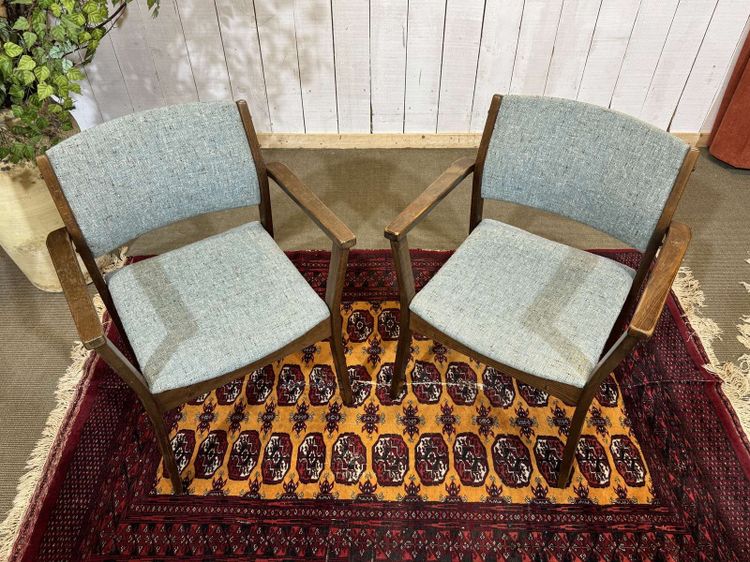 Paire de fauteuils anglais en teck des années 1970