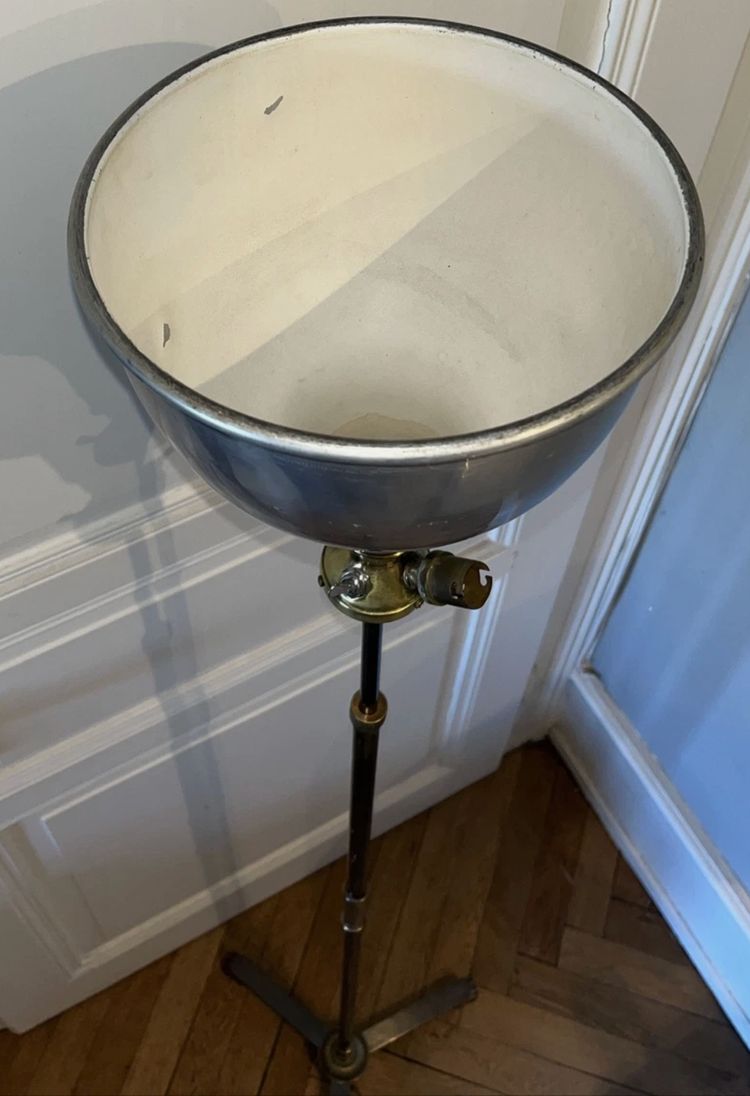 Guy LEFEVRE for Maison JANSEN, Neoclassical style bronze floor lamp
