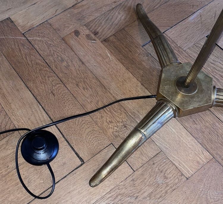 BAGUES & MALABERT House. Brass and bronze floor lamp on a tripod base. Signed