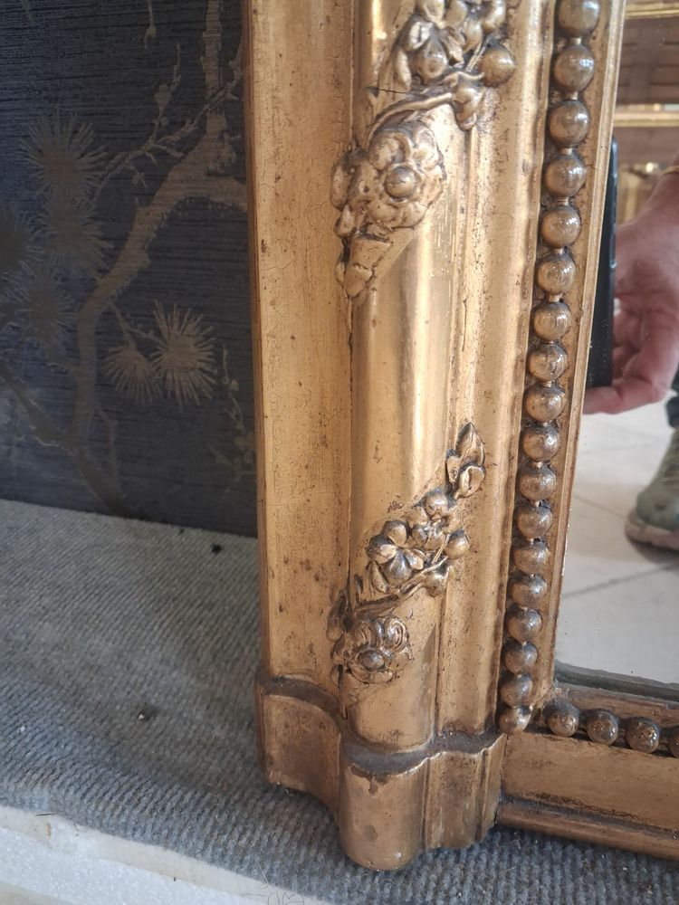 Spiegel im Louis-Philippe-Stil mit Giebel, 172 x 119