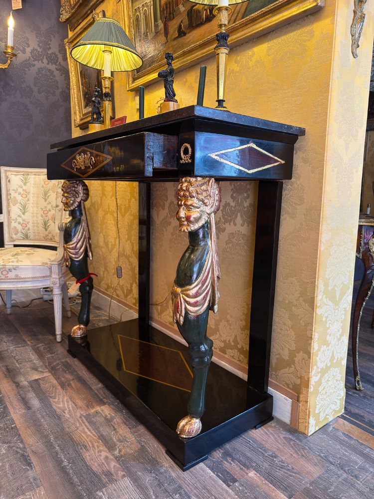 Empire-Konsolentisch mit Satyr-Dekor, Italien, um 1810