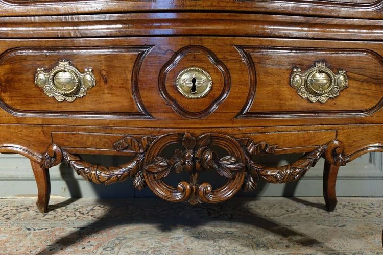 Commode sauteuse provençale d'époque Louis XVI