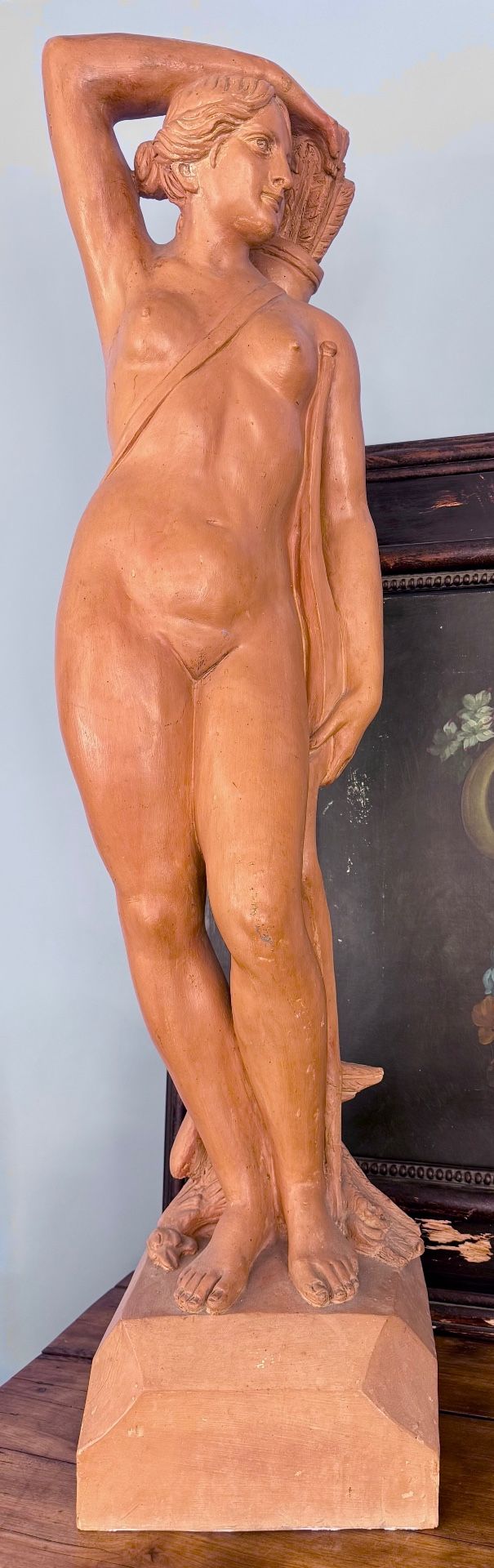 Ein Paar große Terrakotta-Statuen
