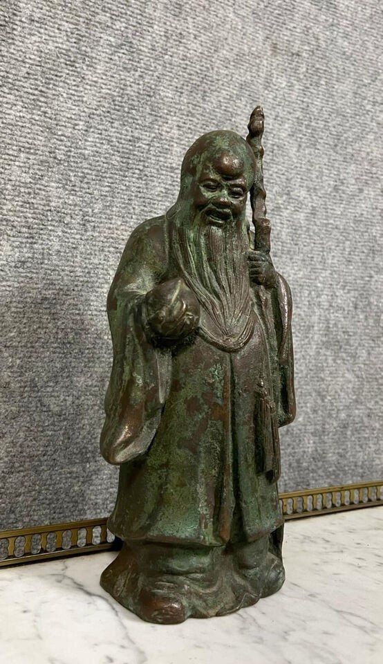 19TH CENTURY ASIA: BRONZE STATUE REPRESENTING A CHINESE SAGE, PROBABLY A TAOIST IMMORTAL