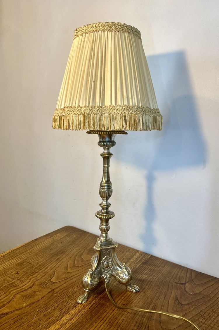 Candle holder mounted as a lamp