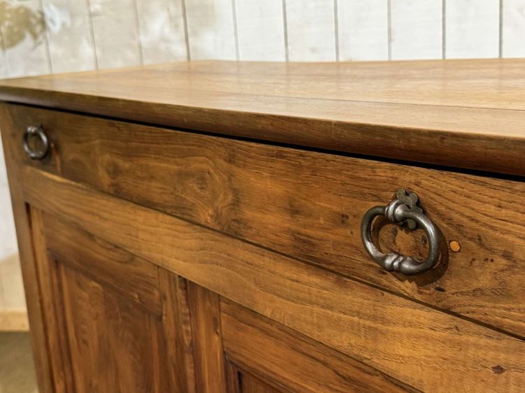Early 20th century chestnut sideboard