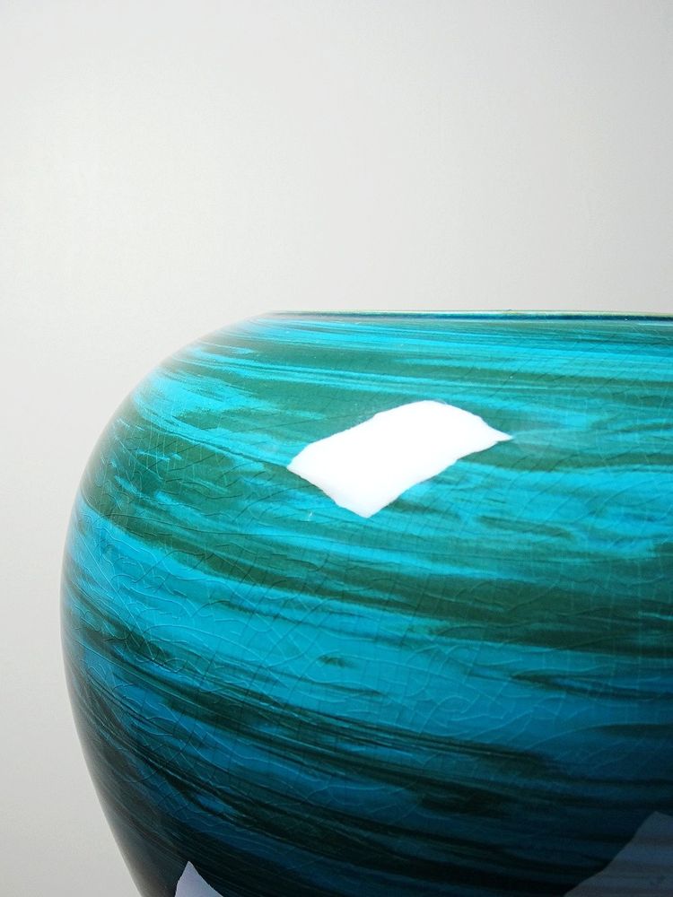 Grande vaso in ceramica a terre miste, smalto verde malachite, anni ’50-’70