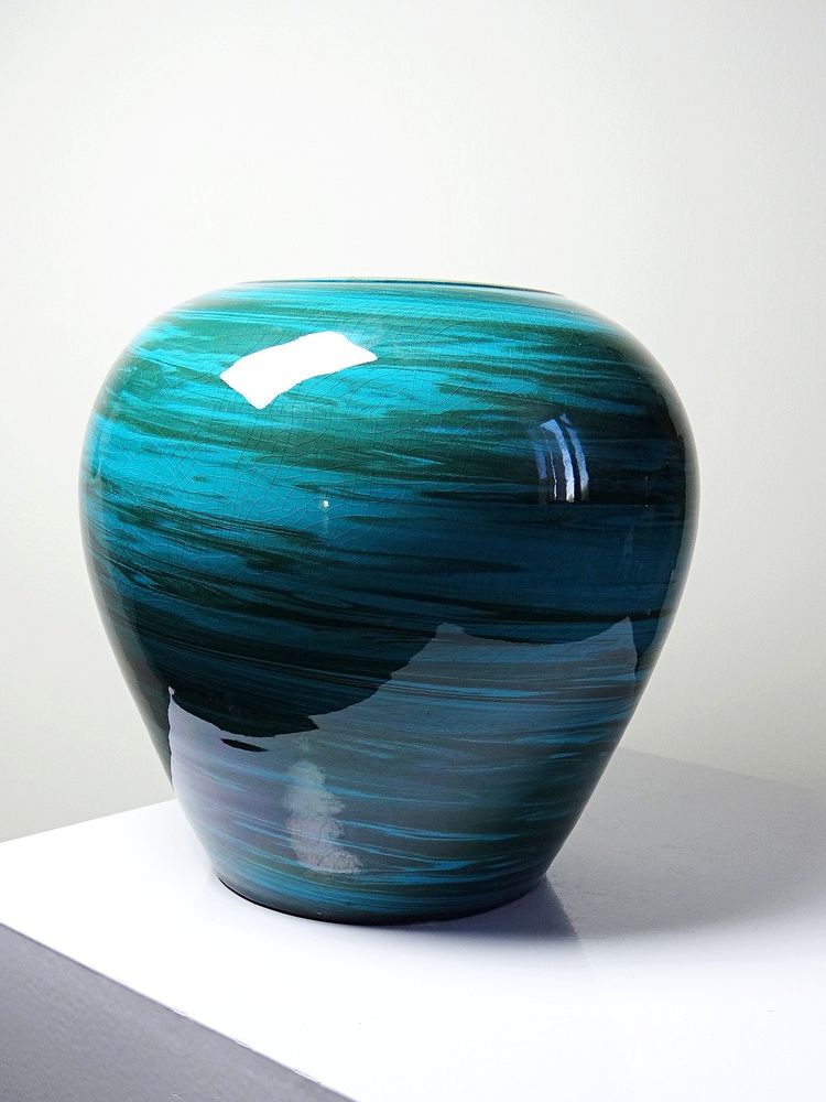 Grande vaso in ceramica a terre miste, smalto verde malachite, anni ’50-’70