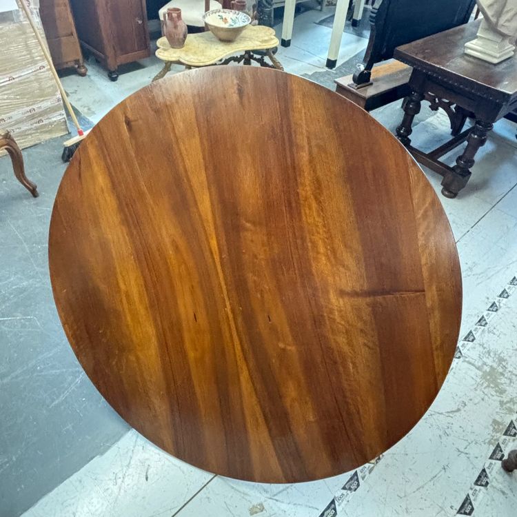 Antique round Louis Philippe sailboat table, 19th century, walnut. Dimensions: 134 cm, H 80 cm, tabletop 2 cm thick  