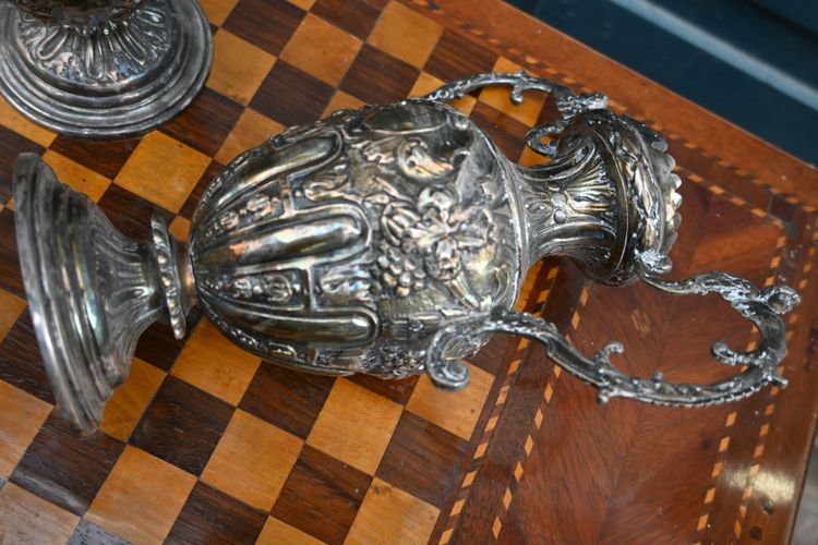 Paire de vase en métal plaqué de style Baroque du XVIII
