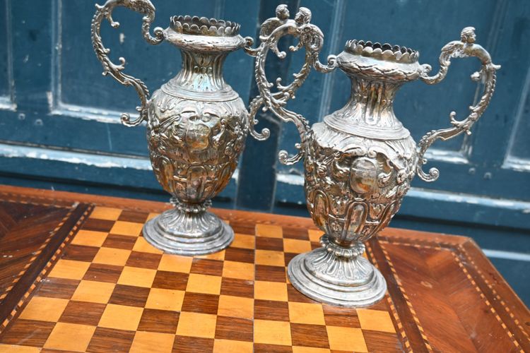 Paire de vase en métal plaqué de style Baroque du XVIII