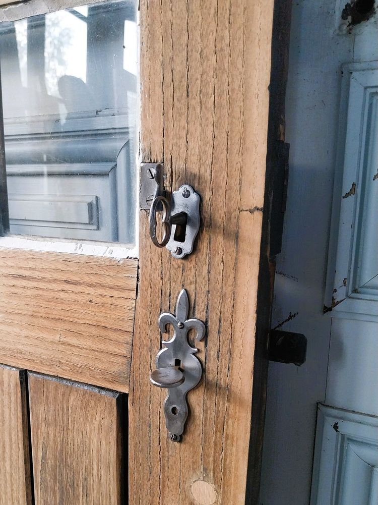 Porte ancienne plein cintre