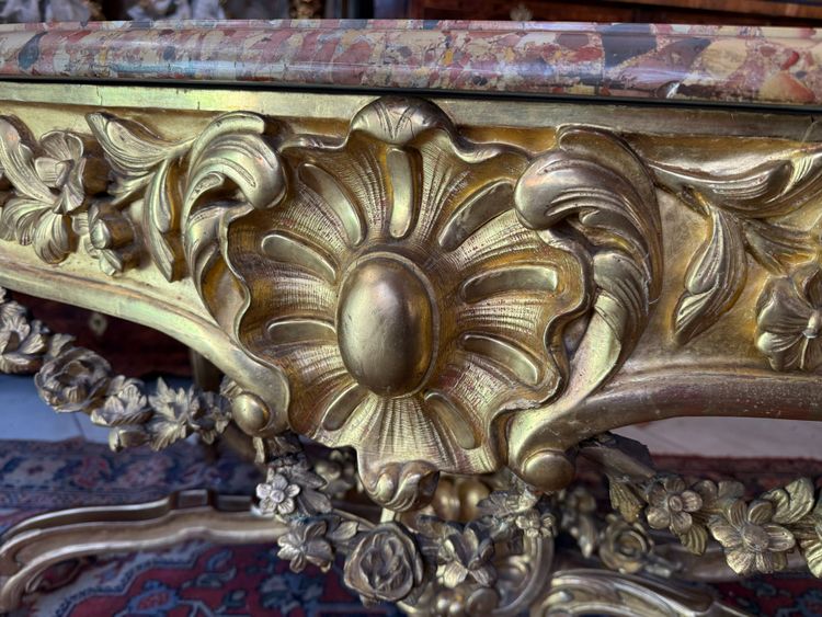 CONSOLE DE MILIEU D’APPARAT DE STYLE LOUIS XV