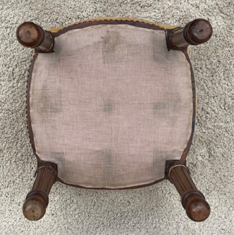 sgabello in stile Luigi XVI