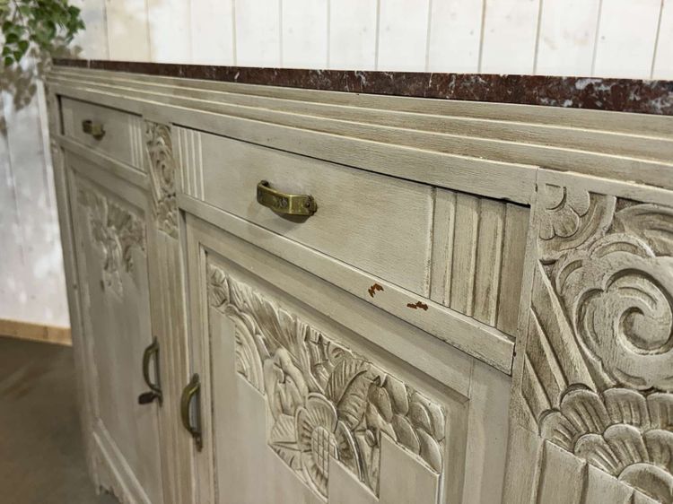 Credenza Art Déco in noce, rovere e piano in marmo.