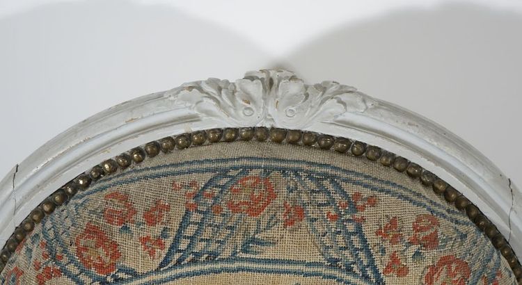 Large armchair for the queen attributed to Othon