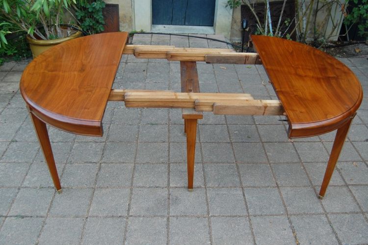Napoleon III style walnut dining table, seats 12, with extensions