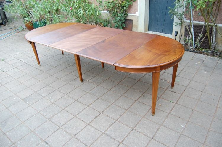 Napoleon III style walnut dining table, seats 12, with extensions
