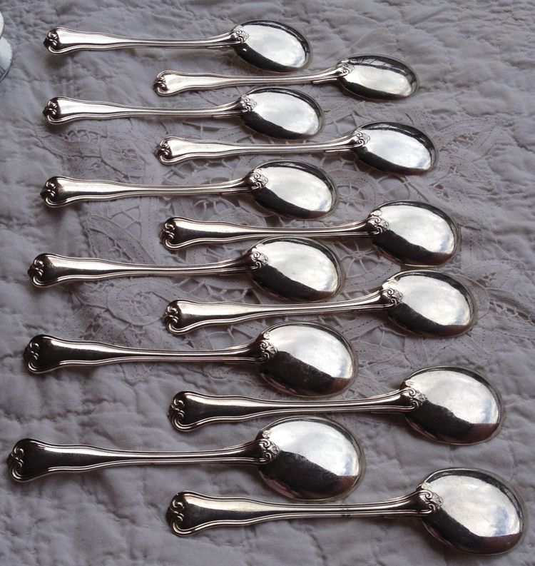 12 cuillères à glace individuelles en argent massif minerve Orfèvre Hénin &Cie