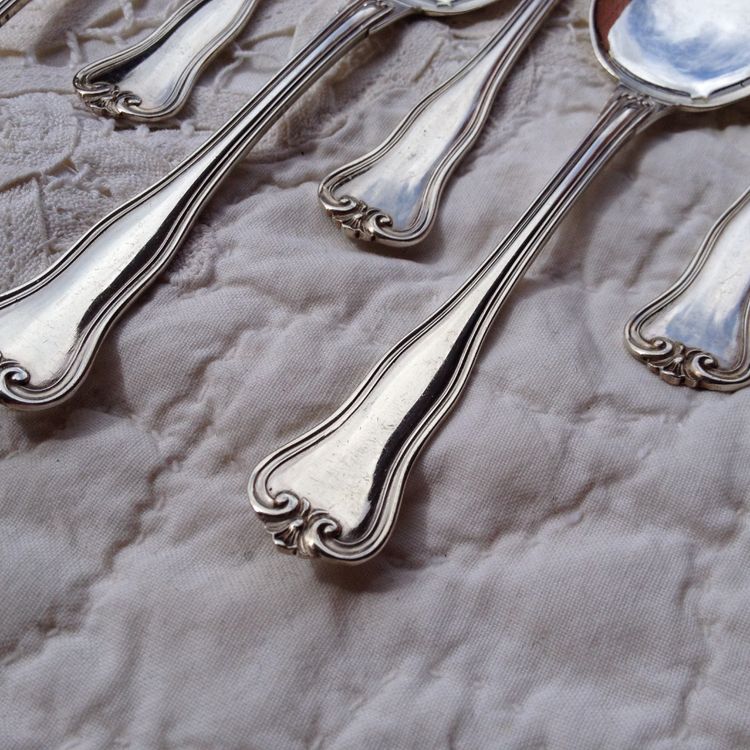 12 cuillères à glace individuelles en argent massif minerve Orfèvre Hénin &Cie
