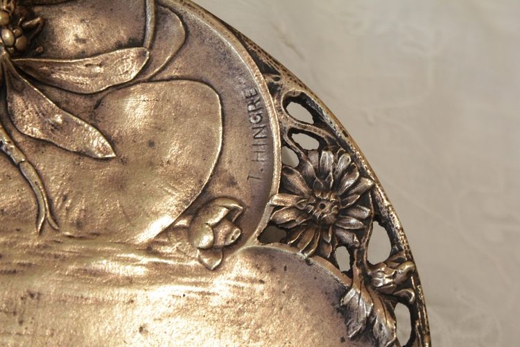 Gilt bronze trinket tray with dragonflies, signed Théophile Hingre (1832-1911)