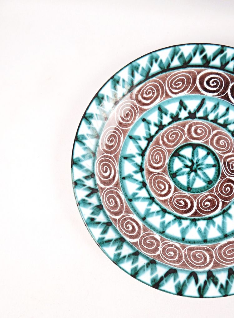 Ceramic plate signed Robert Picault, Mid-Century 1950s